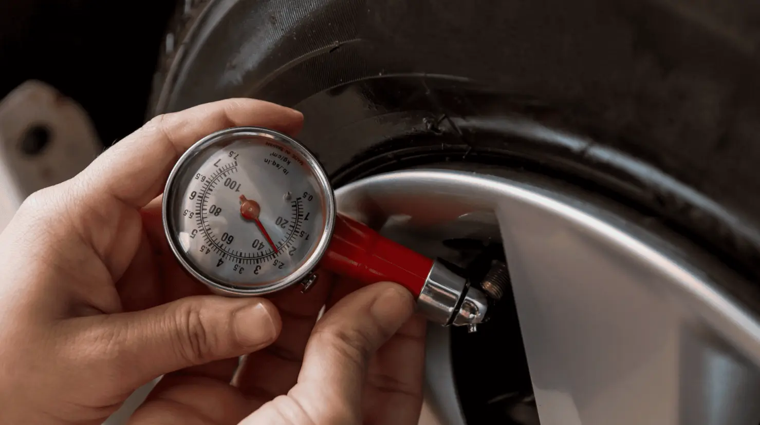 ¿Cuál es la presión ideal de las llantas si sales a carretera? Aquí te decimos