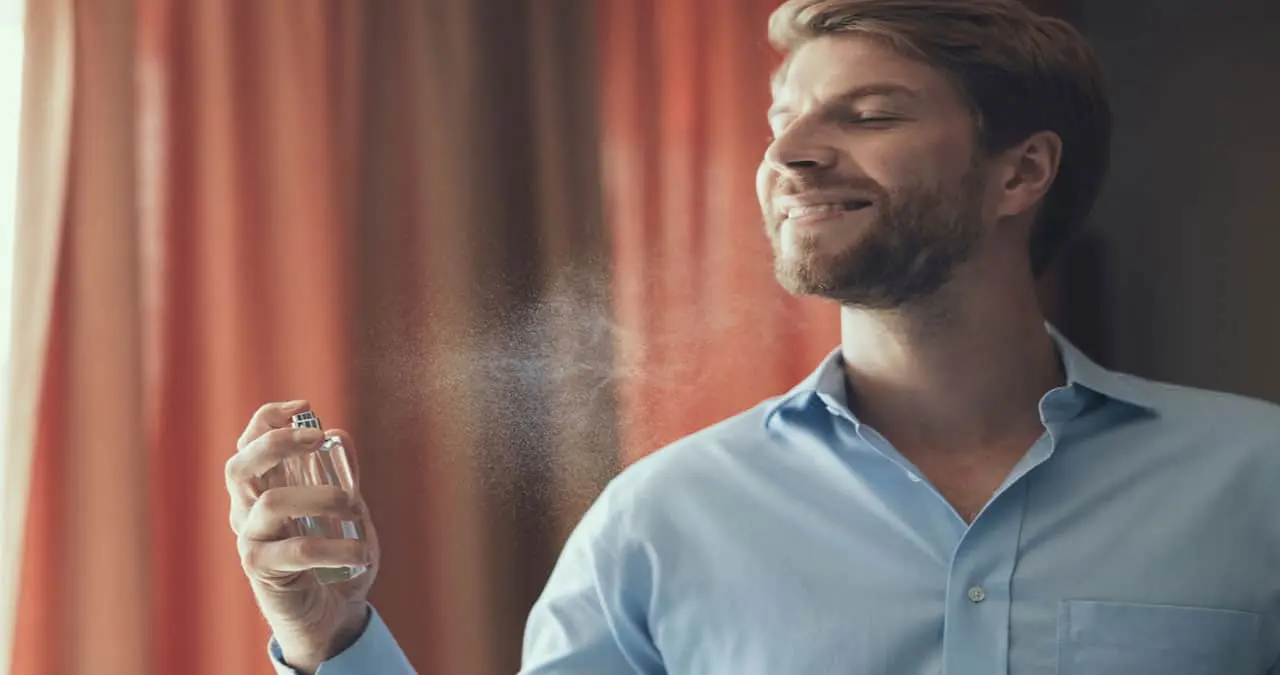 Conoce los 10 mejores perfumes para hombre, según la Inteligencia Artificial