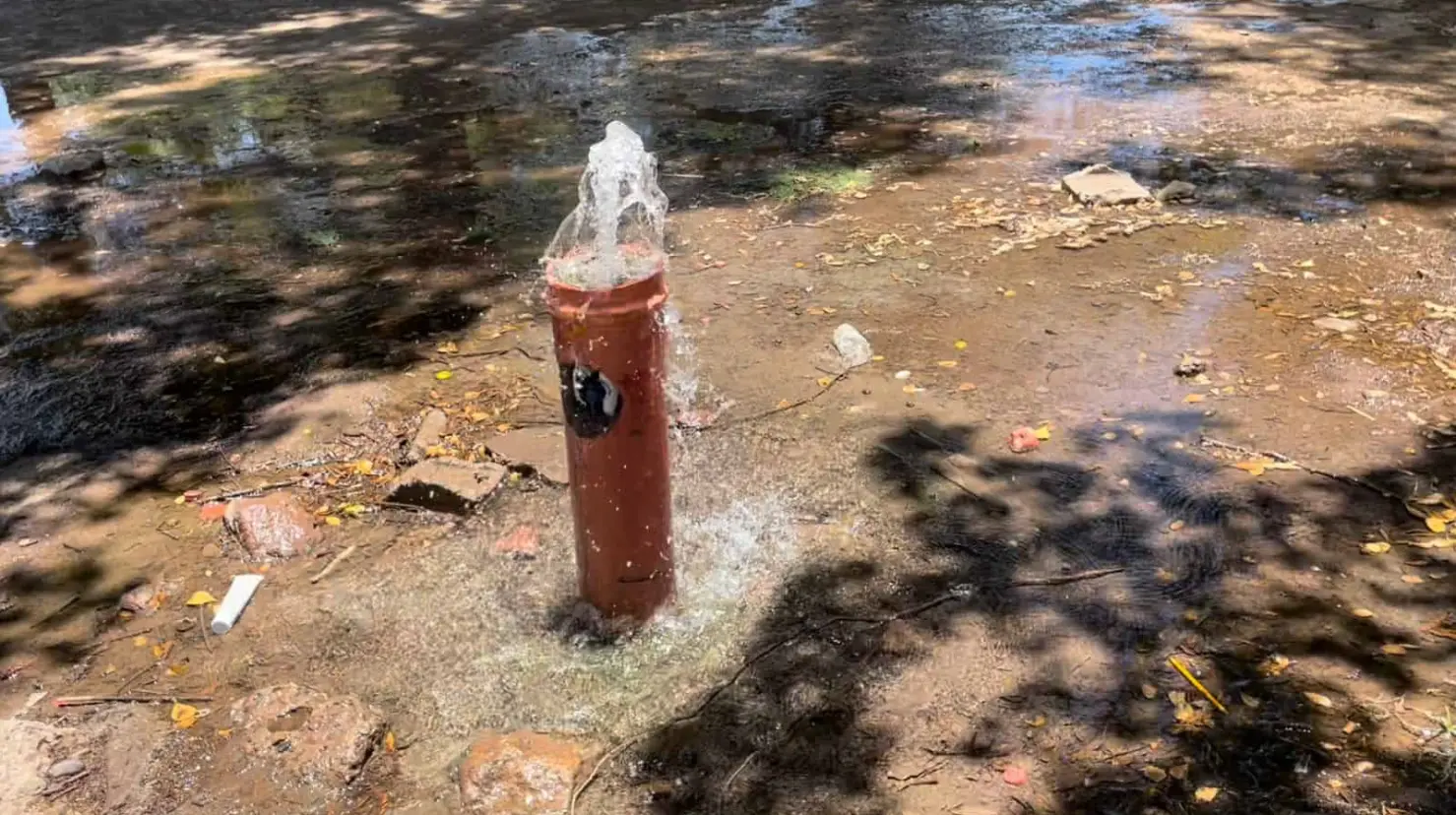 Cajemenses desperdician agua en espacios públicos y deportivos