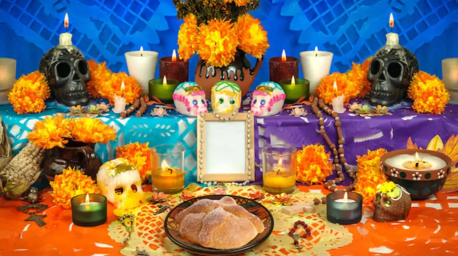Día de Muertos: ¿Cuándo se pone el altar y qué elementos debe llevar?