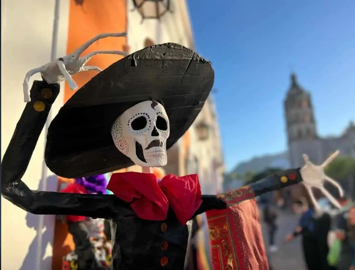 Festival de la Calaca en Álamos atrae visitantes de México y el extranjero