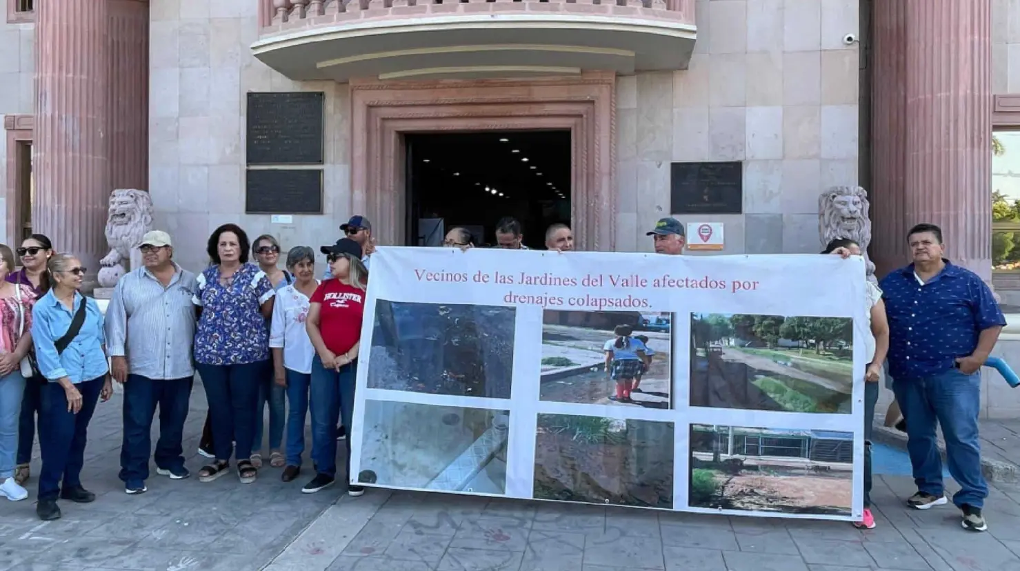 Piden solución a drenajes colapsados en colonia Jardines del Valle, en Cajeme