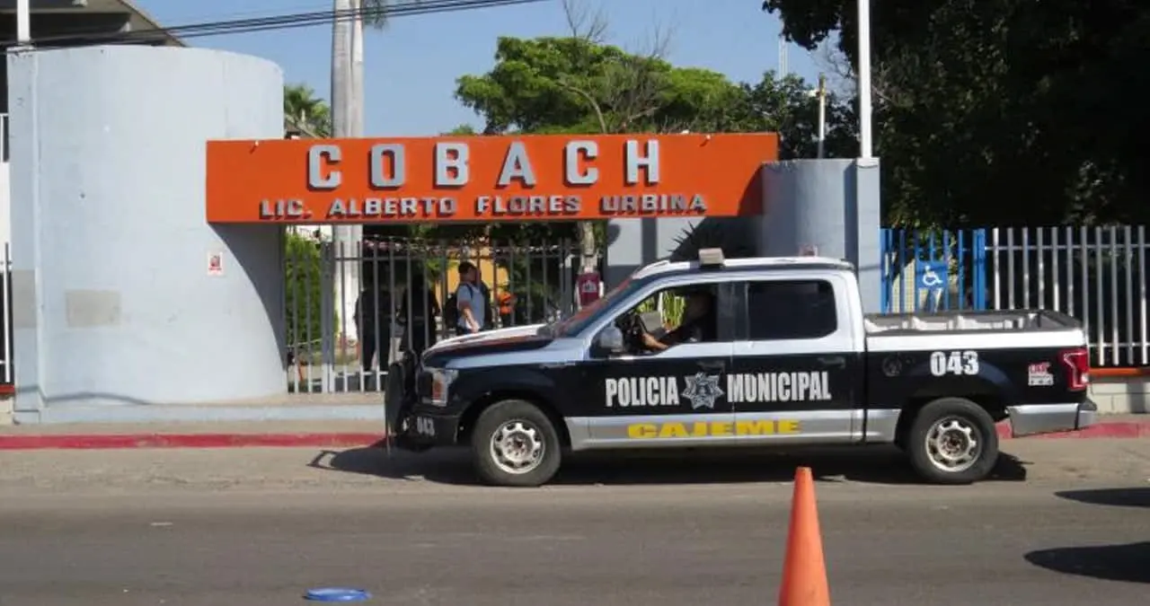 SEC atiende a alumna del Cobach de Cajeme que se arrojó del segundo piso