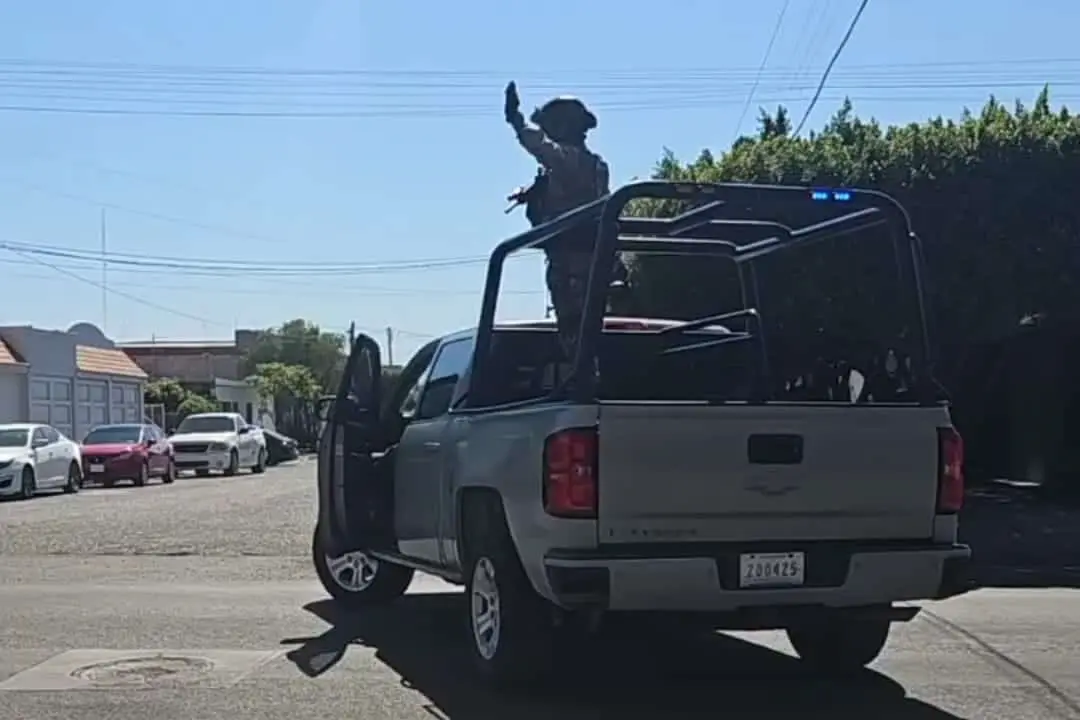 En Cajeme, marinos despliegan operativo en la colonia Hidalgo