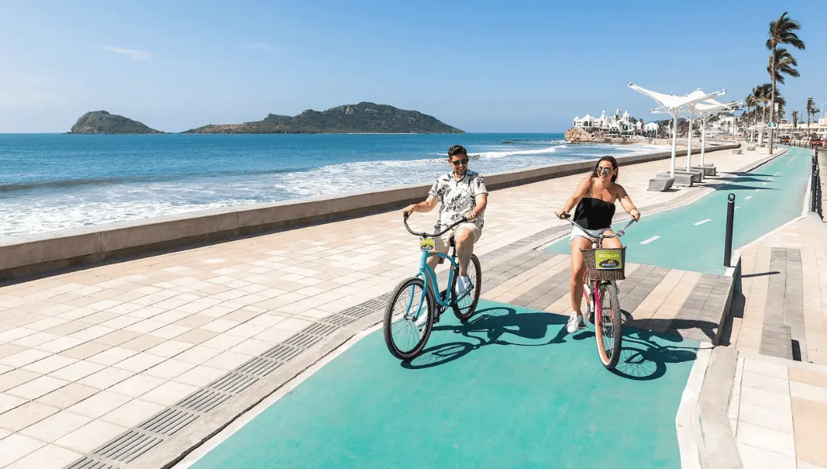 La Zona Dorada de Mazatlán es uno de los centros turísticos más importantes de Sinaloa, por sus playas, campos de golf y complejos turístico. | @Secretaría de Turismo de México/Facebook.