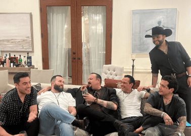 ¿Se habrán echado un palomazo? Carín León y Christian Nodal aparecen juntos en fiesta de Pepe Aguilar