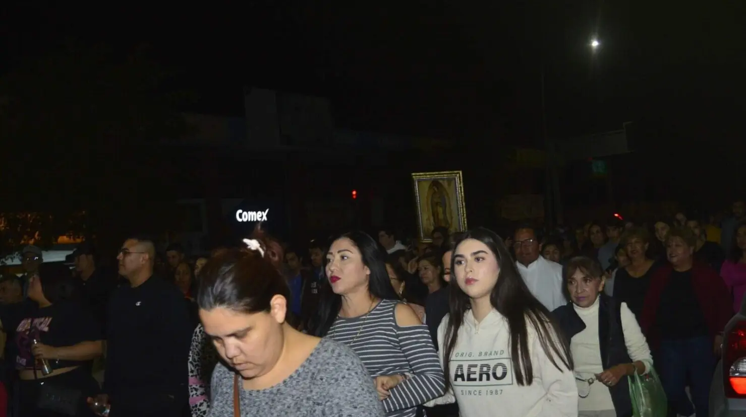 Peregrinos se unen al docenario a la Virgen de Guadalupe en Navojoa