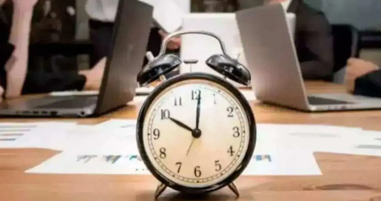 La jornada laboral se ha convertido en un factor importante al momento de elegir un trabajo y mantenerte en él. Foto: Twitter