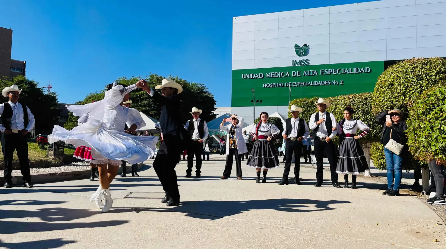 En IMSS combinan la salud con el arte