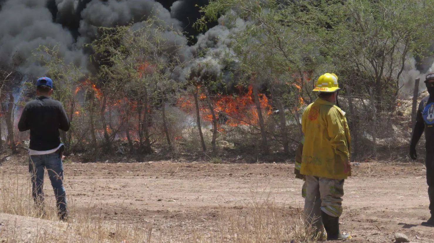 Llaman bomberos de Cajeme a evitar incendios por hornillas o fogatas