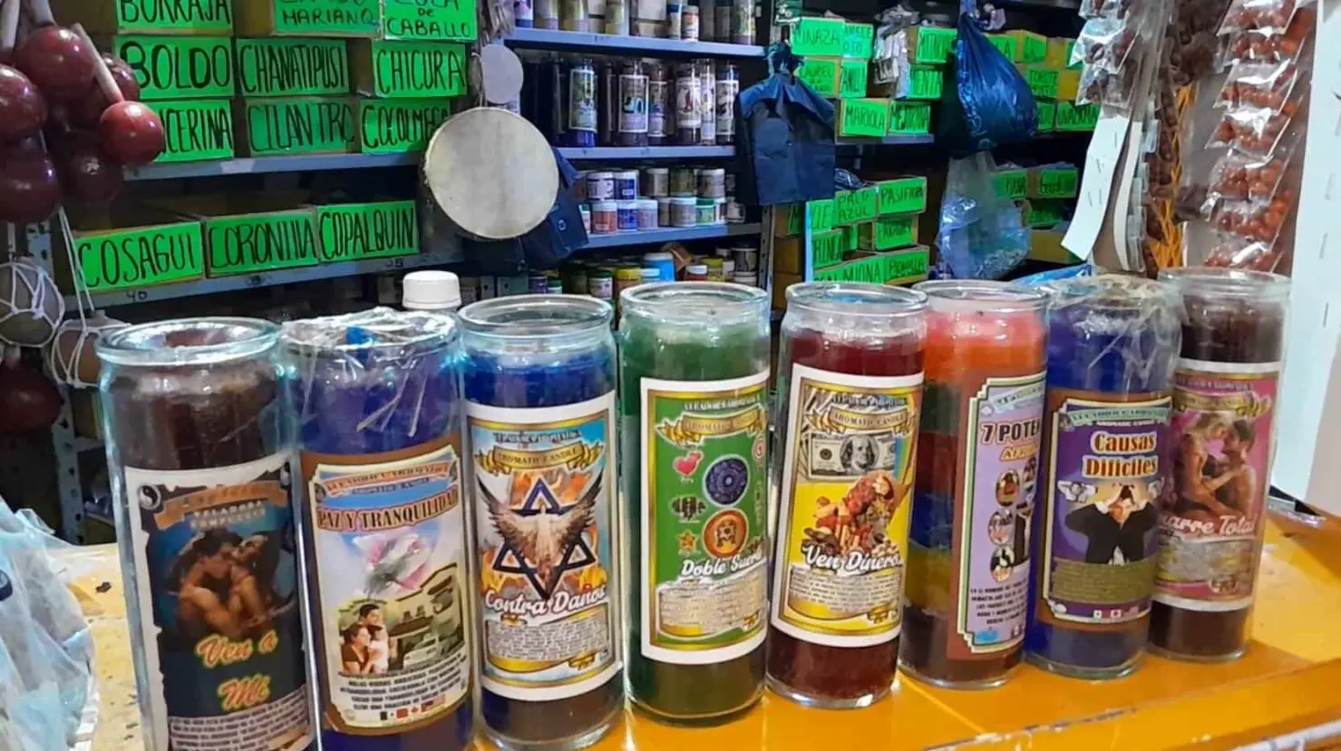 Le apuestan navojoenses a los amuletos para un buen año