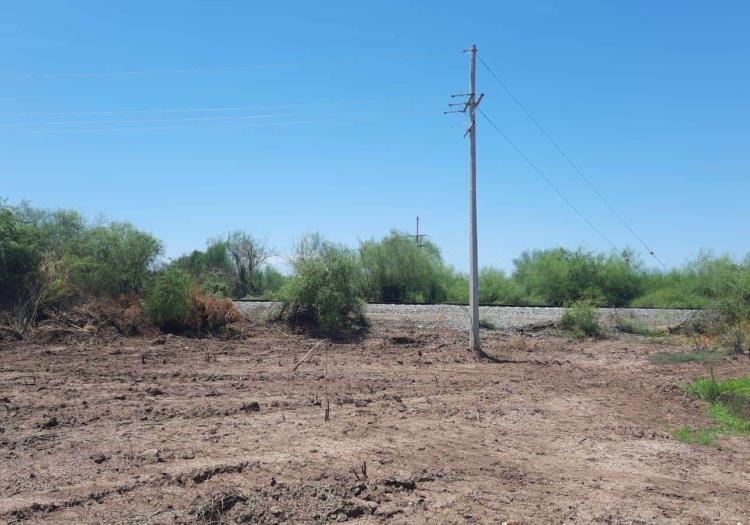 Siguen problemas de agua en Loma de Guamúchil