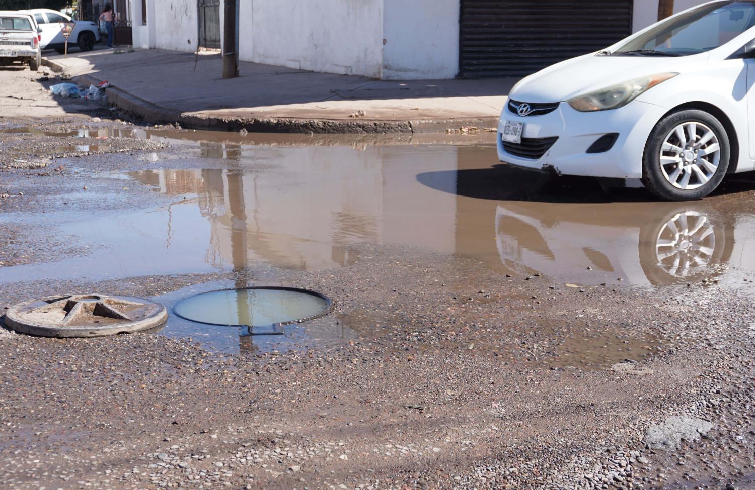 Alcantarillas destapadas ponen en riesgo a cajemenses