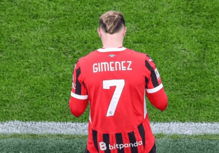 Santiago Giménez: esto vale el delantero mexicano que debutó hoy en el AC Milan