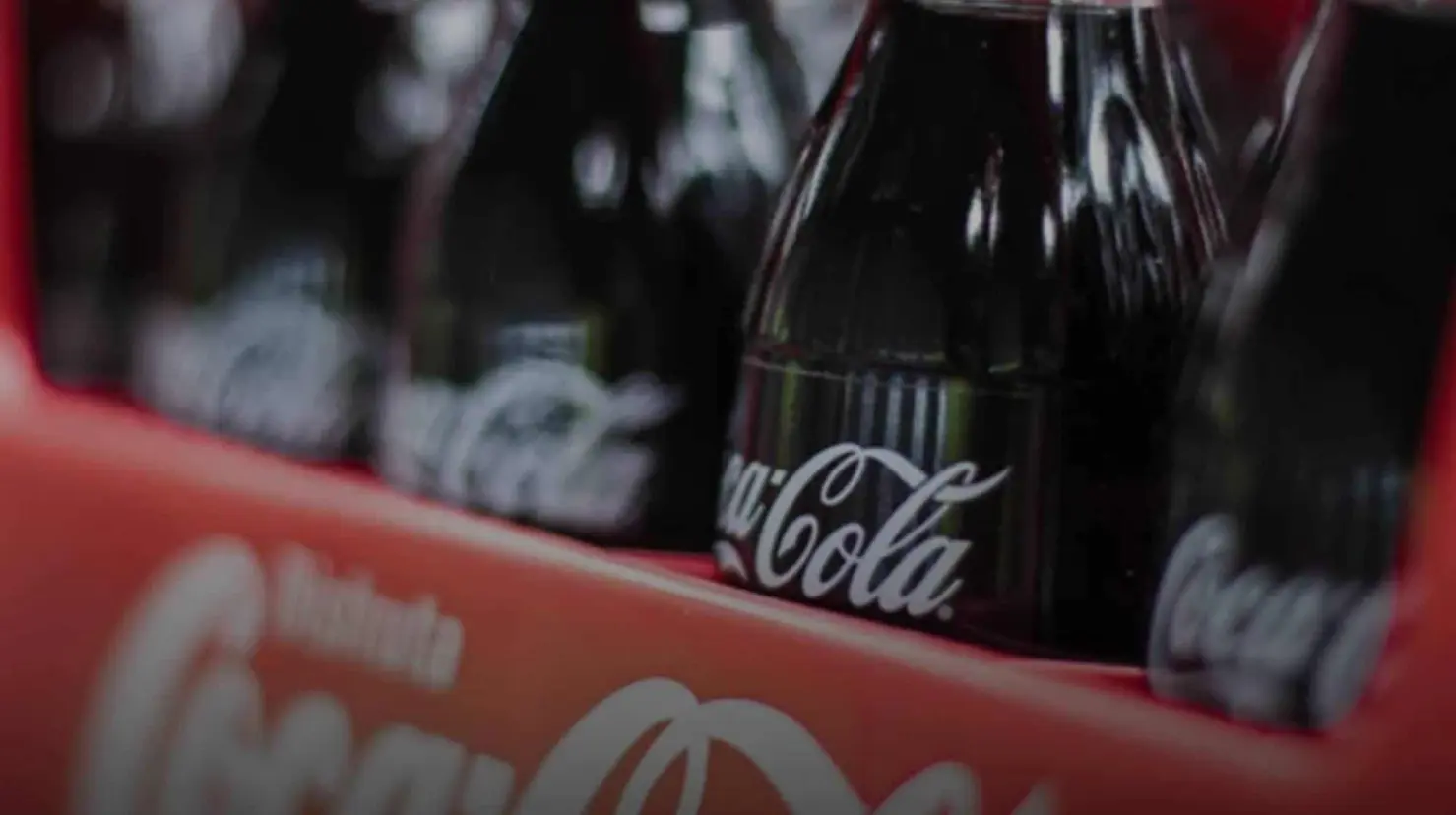 ¿Por qué los latinos están boicoteando a Coca-Cola?
