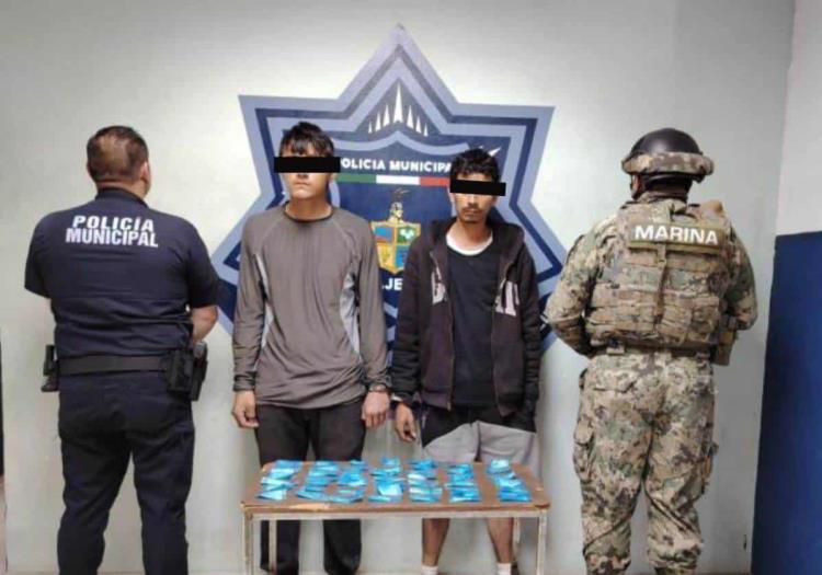 Detienen a dos con droga en la Sochiloa, al sur de Ciudad Obregón