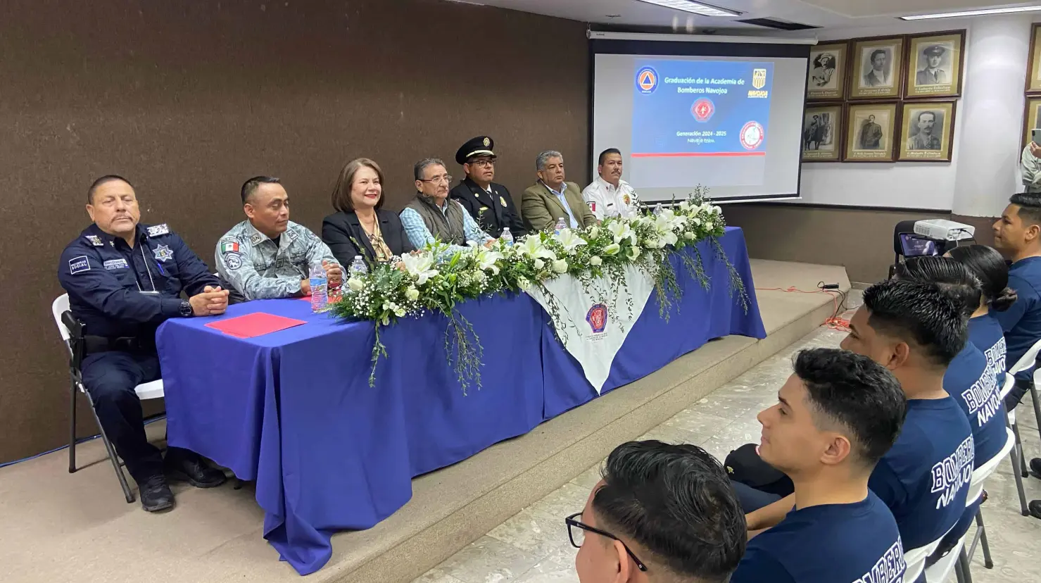 Egresan cadetes de la Academia de Bomberos en Navojoa