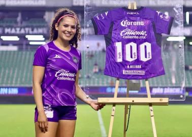 Ana Acosta llega a 100 partidos en Liga Mx Femenil