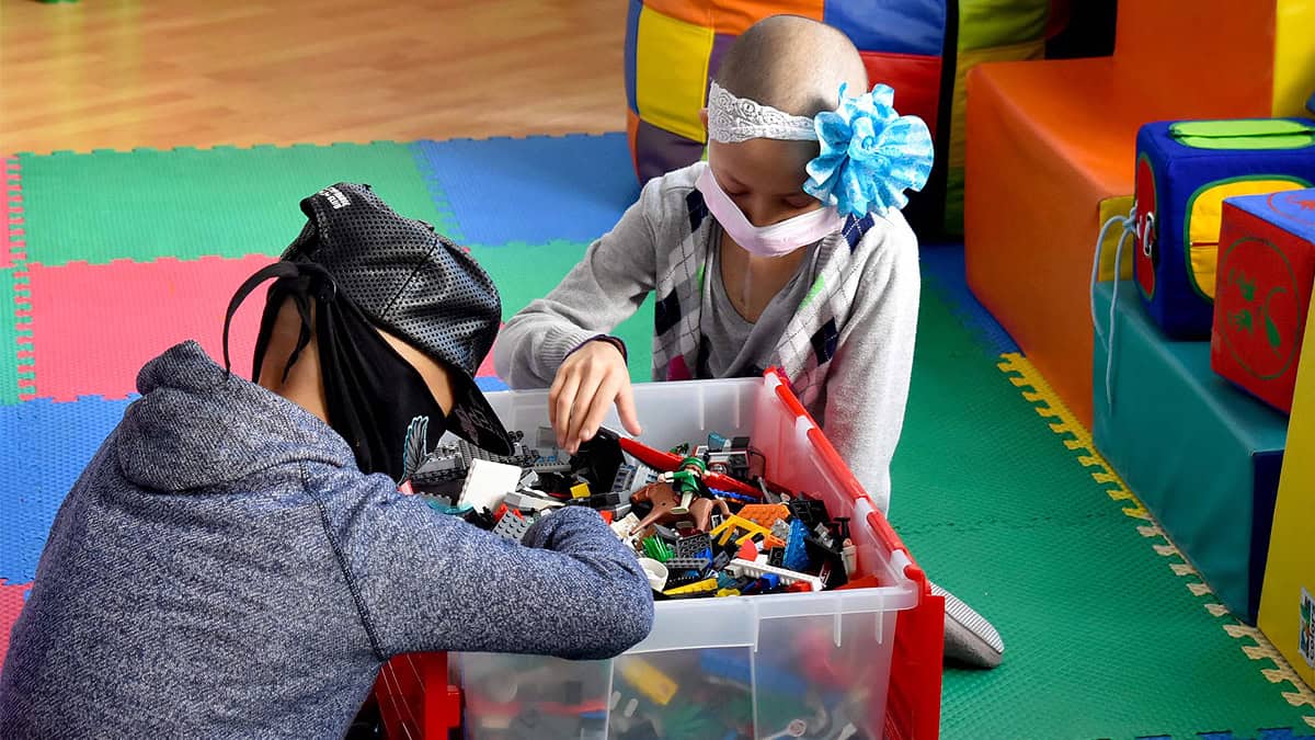 Apoya Salud a niños y niñas con cáncer