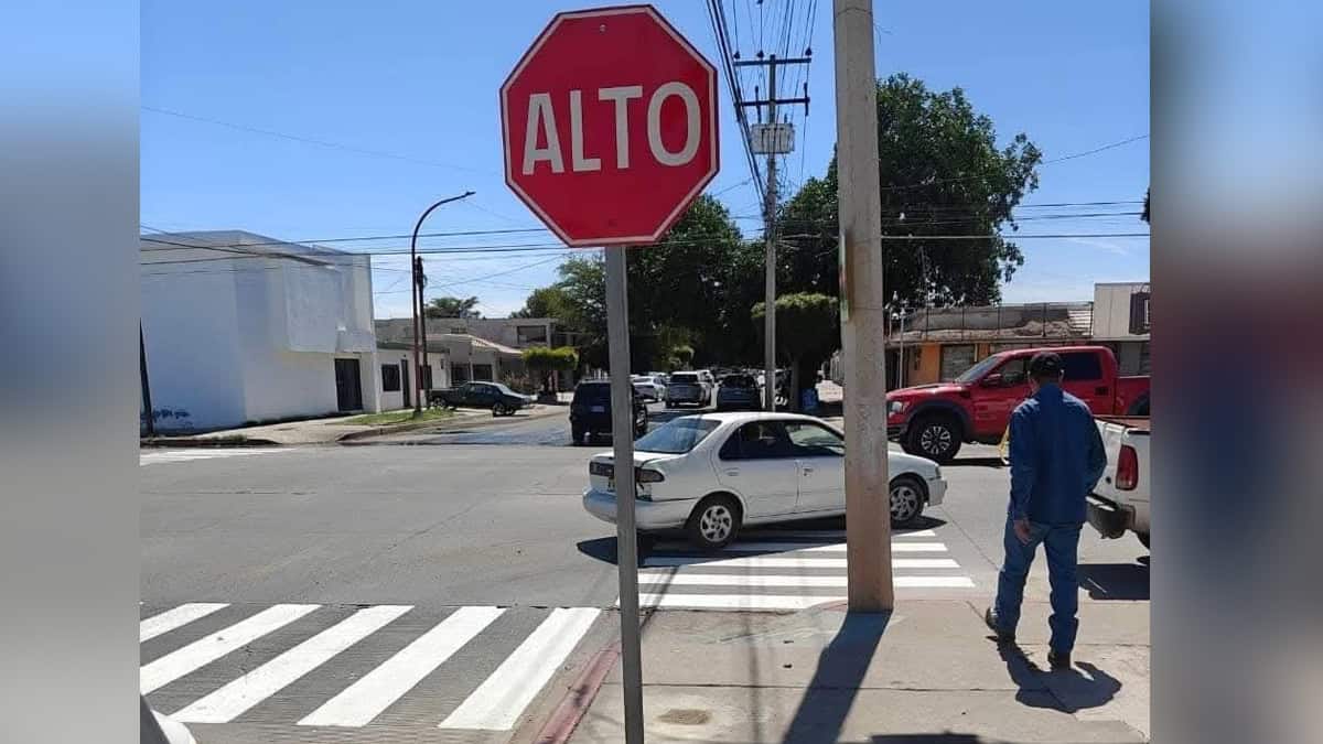 Ponen cuatro altos en las calles Tabasco y Allende en Ciudad Obregón