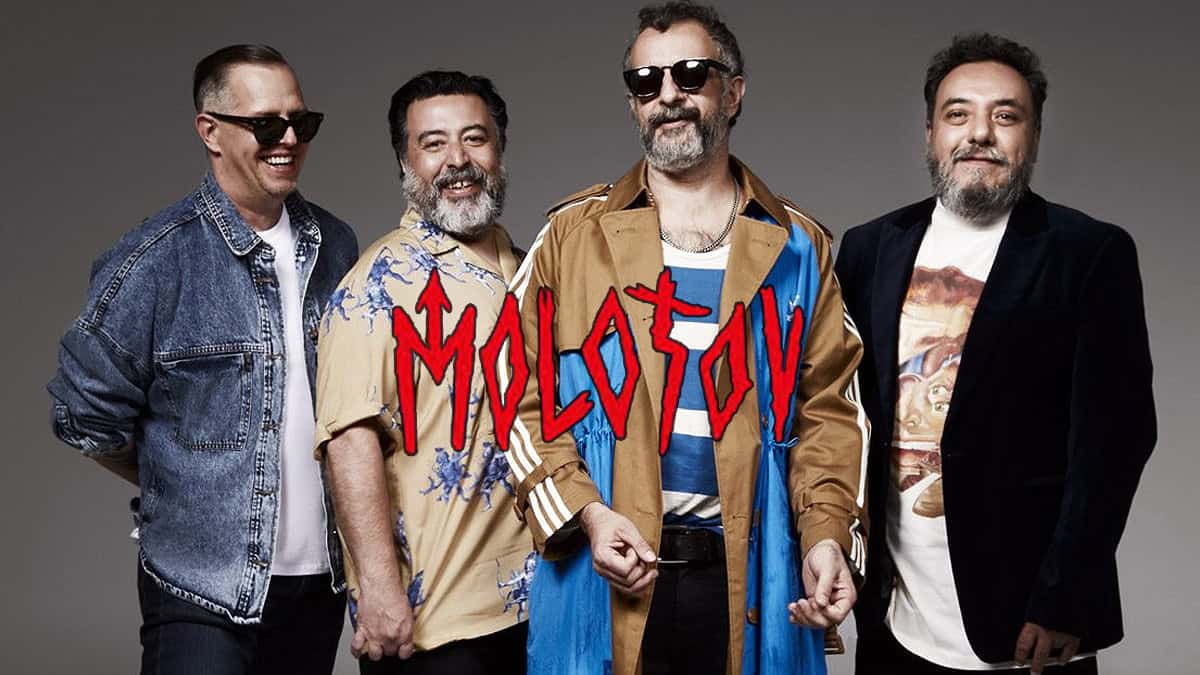 Vocalista de Molotov se retira de los escenarios; anuncian su reemplazo