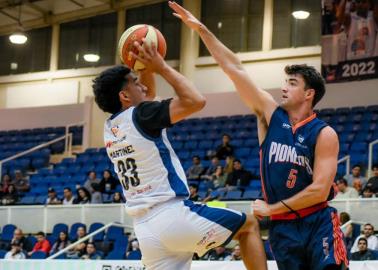 Pioneros de Los Mochis barre a los Halcones de Obregón