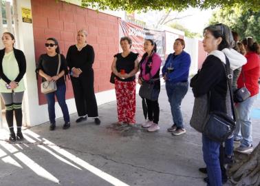 Madres de familia toman CAM 52 en Cajeme; tienen dos semanas sin agua