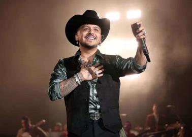 Acusan a Christian Nodal de plagiar a Enjambre con su canción El amigo