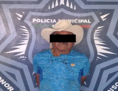 Por golpear a su esposa e hija, ponen tras las rejas a vecino del Portón