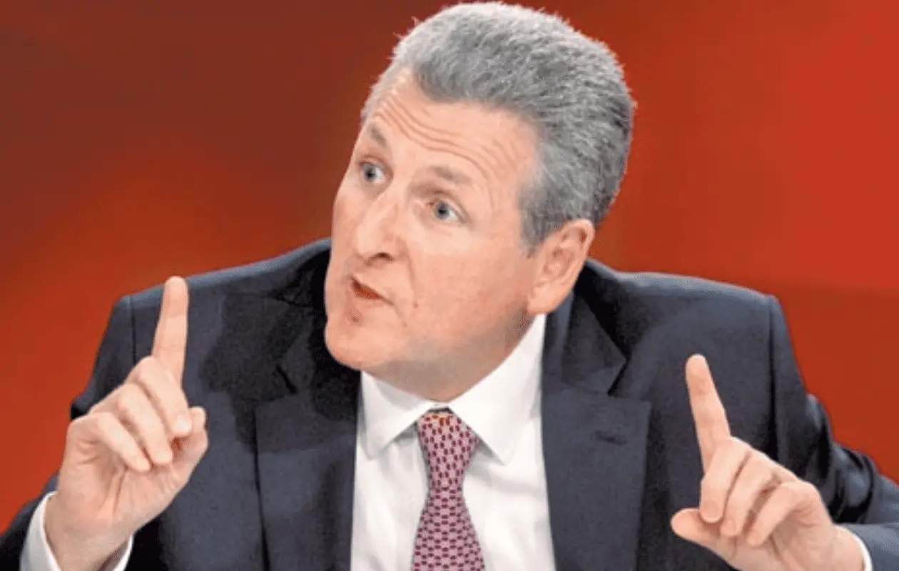 El exfuncionario enfrentará su proceso en libertad con restricciones de distancia.