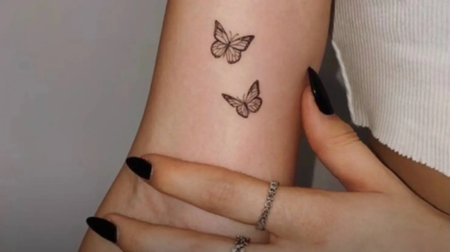 Así puedes saber si tu piel tolera la tinta de los tatuajes o eres alérgico, según expertos