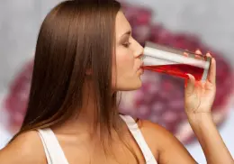 Ni batidos ni té verde: esta es la bebida repleta de antioxidantes que posee múltiples beneficios para la salud