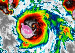 Huracán Erick se intensifica a Categoría 4 frente a Guerrero y Oaxaca