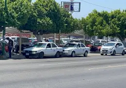 Ayuntamiento de Cajeme busca consenso con comerciantes y taxistas por franjas amarillas