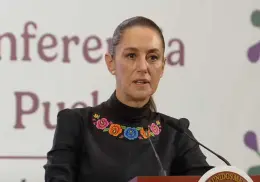 Redadas migratorias en EU dejan 222 mexicanos detenidos; SRE y Sheinbaum coordinan apoyo