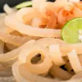 Los cueritos y otros 3 alimentos que pueden ser peligrosos para la salud, pero tal vez no sabías