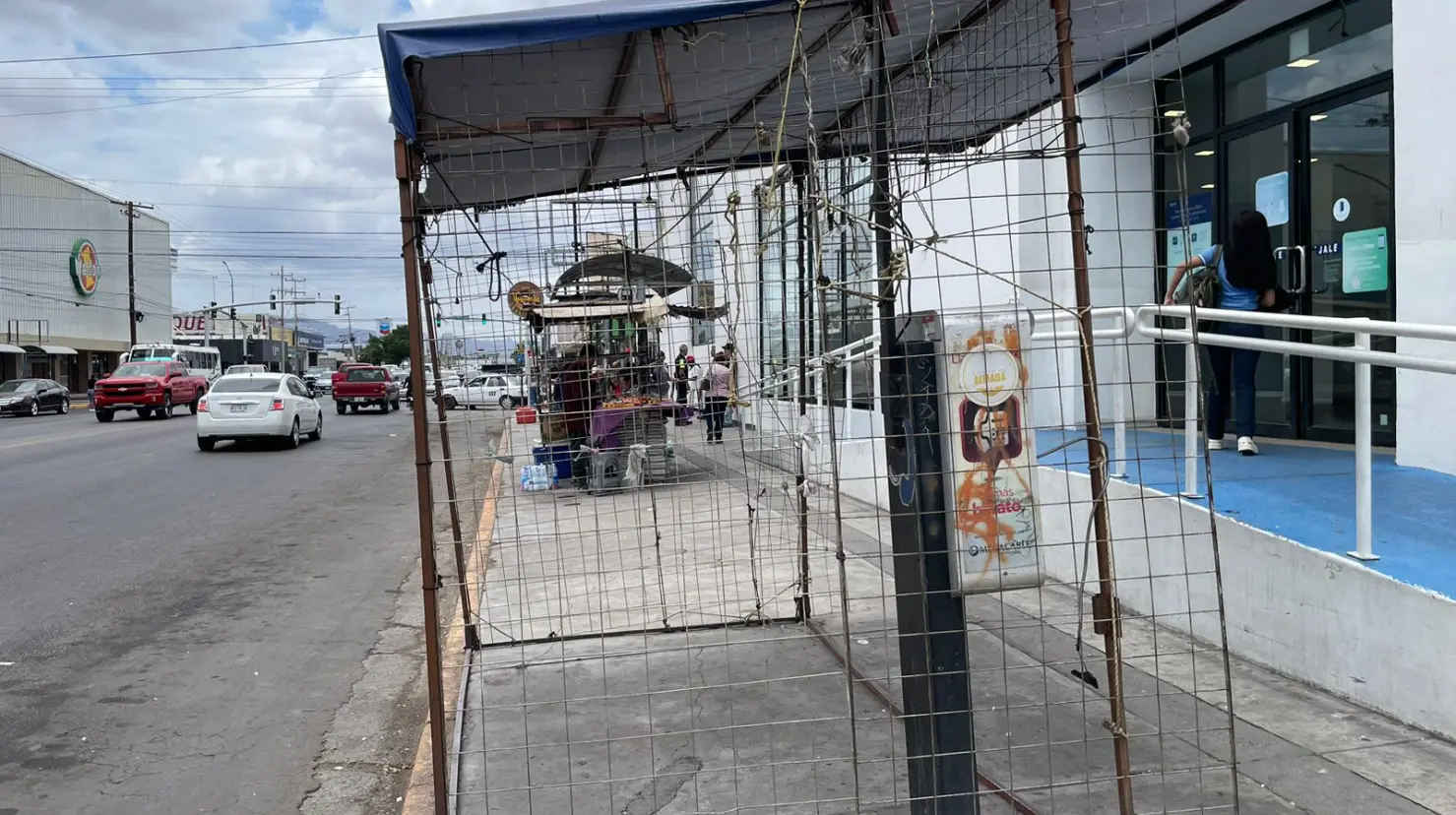 Calor ahuyenta a visitantes al centro de Obregón; se instalan menos ambulantes