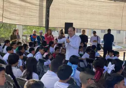 100% de escuelas contarán con desayunos calientes Durazo