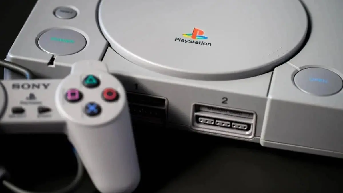 Fan crea una placa base funcional para PlayStation 30 años después de su lanzamiento