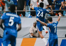 Chelsea elimina al Benfica en un partido que duró casi 5 horas