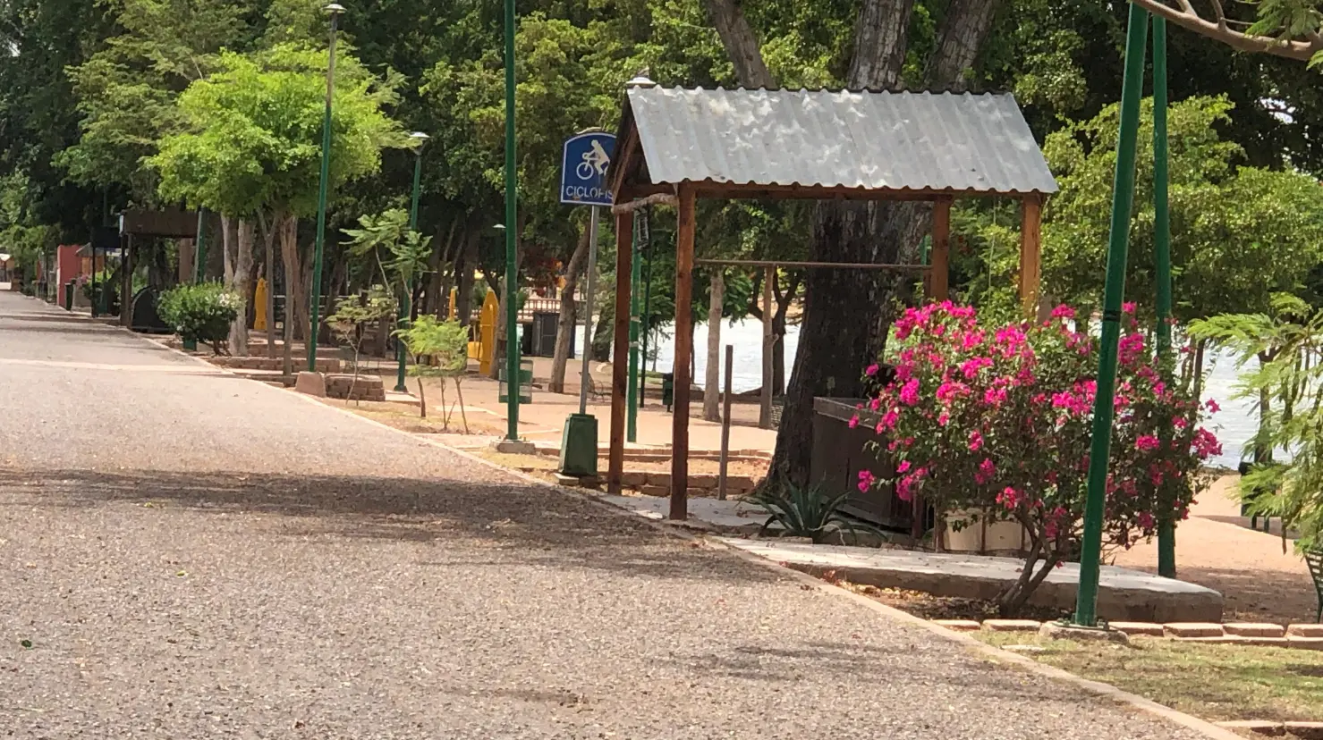 Laguna de Náinari cuenta con espacio para más puestos fijos