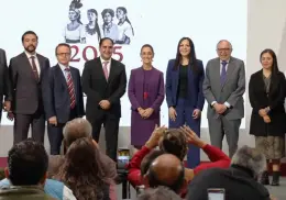 Sheinbaum anuncia inversión de 10 mil 480 mdp de 4 farmacéuticas para la producción de medicamentos