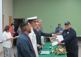 Entregan grados a policías municipales de Cajeme