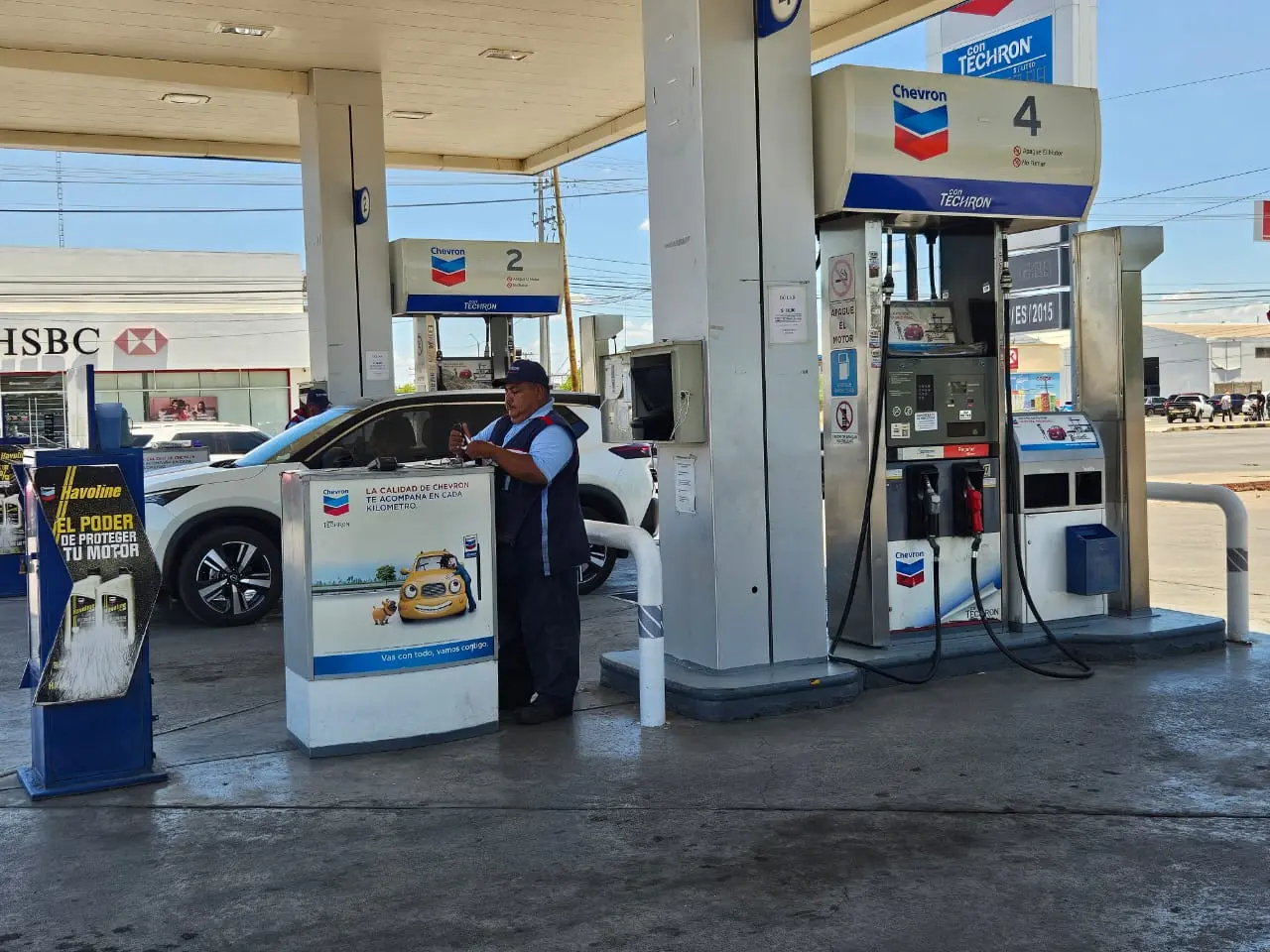 Cumplen pocas gasolineras de Cajeme “Ley Silla”
