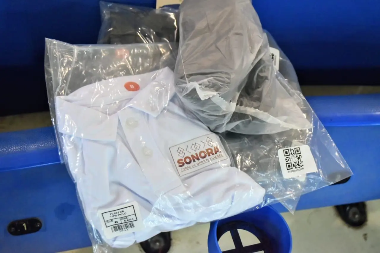 Inicia entrega de uniformes en Cajeme este lunes