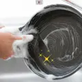 3 sustancias con las que NO debes lavar las sartenes para evitar dañarlas ¿Cómo hacer que duren más?