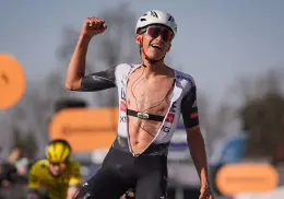 Isaac del Toro gana el Tour de Austria 2025 convirtiéndose en campeón a los 21 años