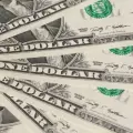 Precio del dólar hoy lunes 14 de julio: Peso resiste bajo las 19 unidades