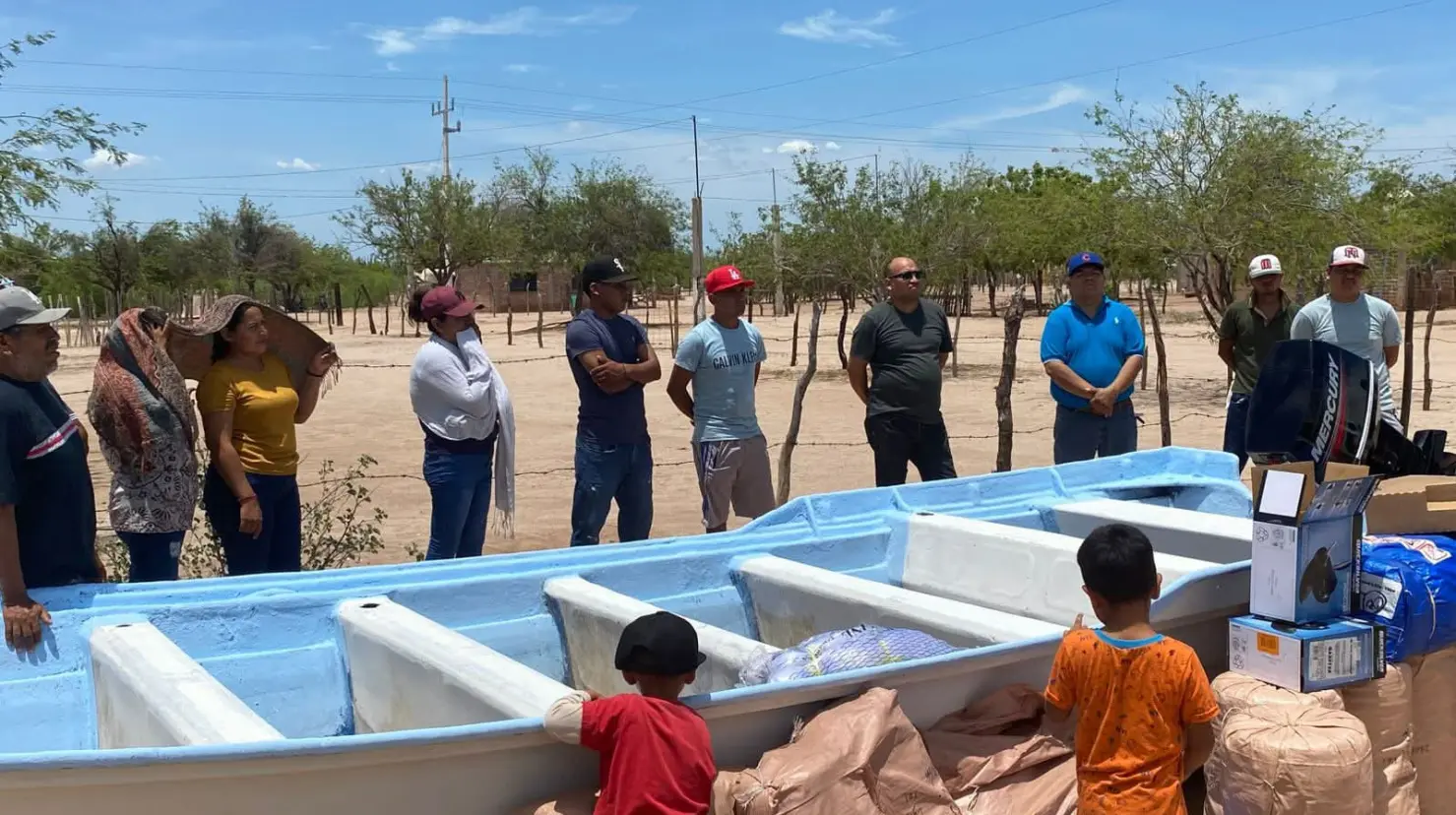Entregan apoyos a pescadores del sur de Sonora