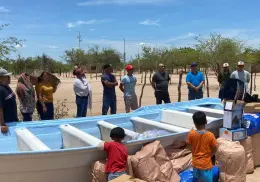 Entregan apoyos a pescadores del sur de Sonora